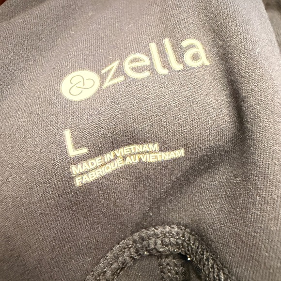 Zella Black High Rise Pocket Leggings Large NWOT Athleisure - Picture 9 of 15